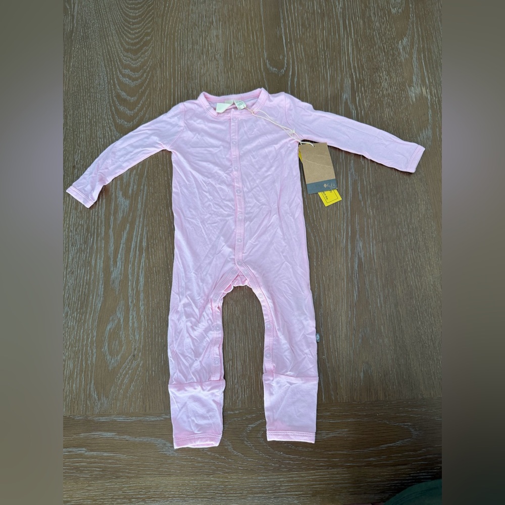 Kyte Baby Peony Long-Sleeve Snap Romper